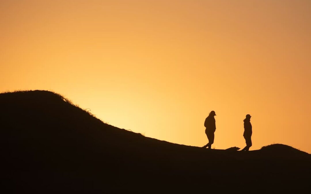 SCRIVERE LE FERITE NELLA SABBIA E….