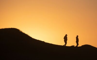 SCRIVERE LE FERITE NELLA SABBIA E….