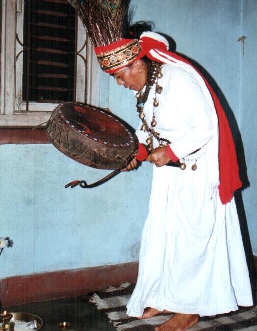 DONNE SCIAMANE PONTE TRA I MONDI